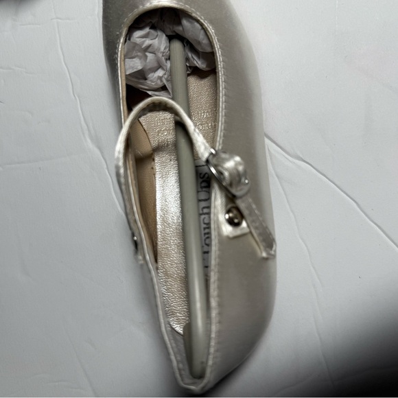 Touch Ups Jill White Ballet Flats Satin Size 10M NEW IN BOX Girls Mary Jane - Picture 4 of 12